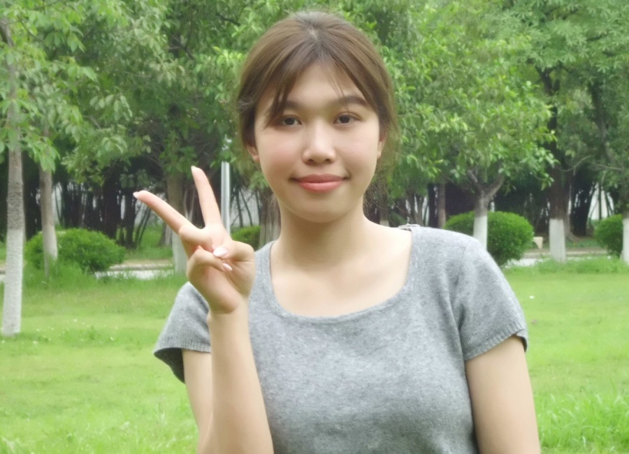 优秀共产党员 谢欢_副本.jpg