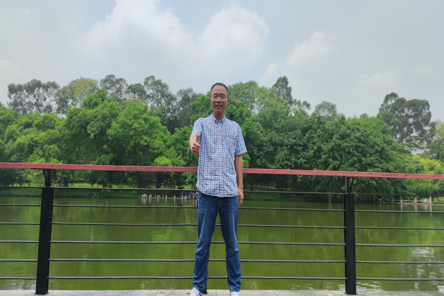 优秀共产党员 潘鹏.jpg